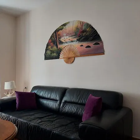Apartment Helena Airport 1 פודגוריצה