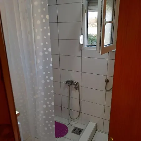 Διαμέρισμα Apartment Helena Airport 1