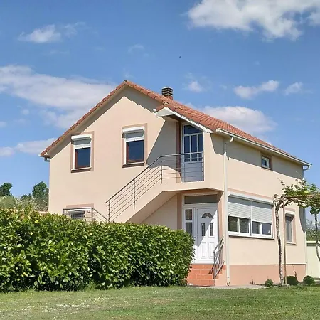 Apartment Helena Airport 1 Διαμέρισμα *